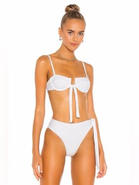 NWOT Bananhot Belen Bikini - White